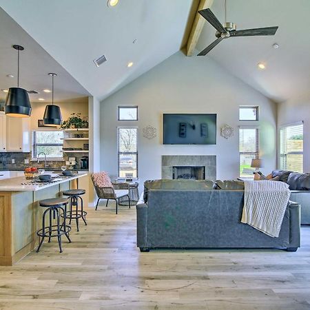 Uncorked Ranch Hill Country Home 1 Mi To Winery เฟรเดอริกส์เบิร์ก ภายนอก รูปภาพ