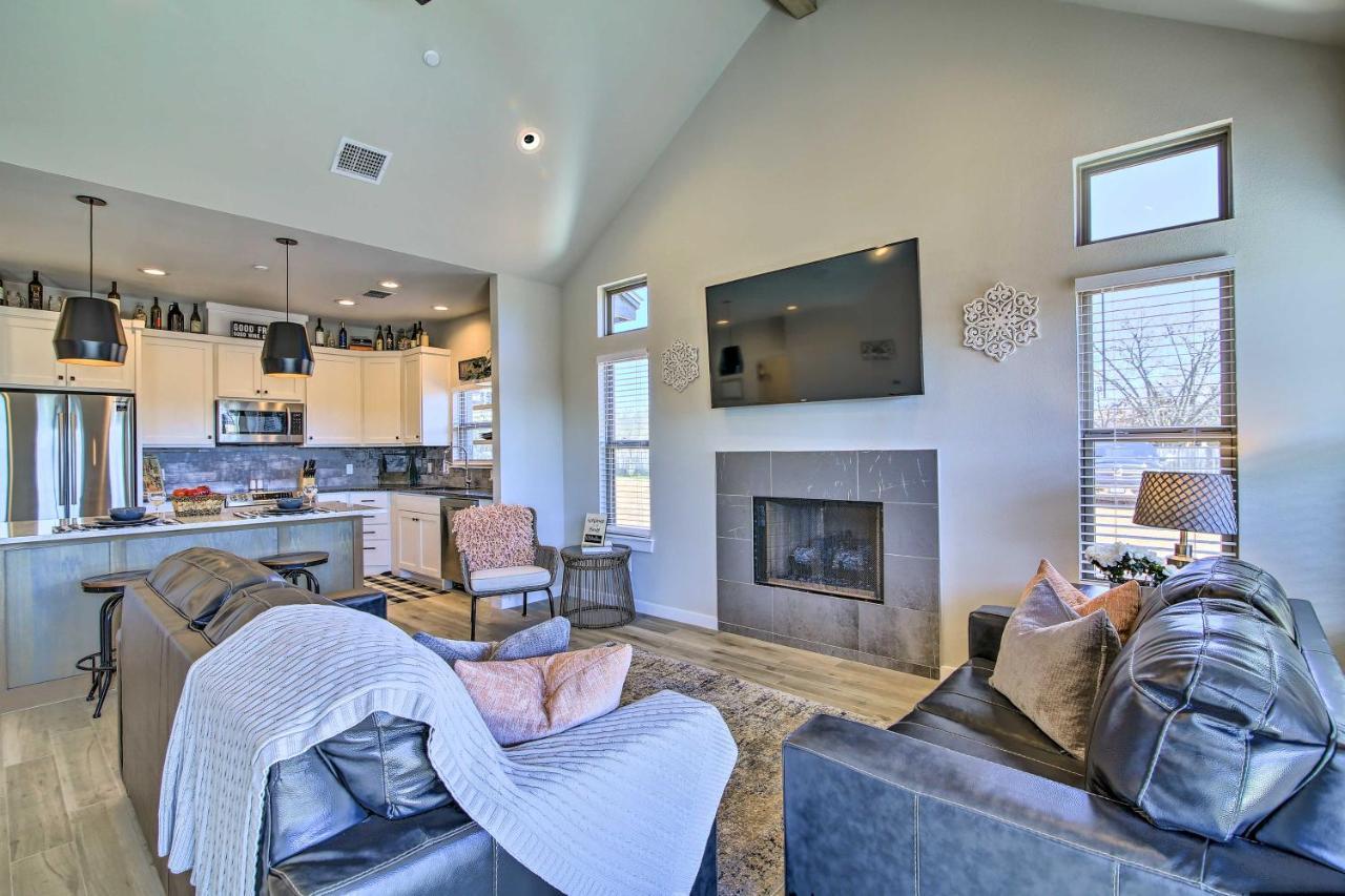 Uncorked Ranch Hill Country Home 1 Mi To Winery เฟรเดอริกส์เบิร์ก ภายนอก รูปภาพ